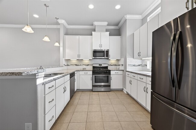 Building Photo - 4208 Old Spanish Trl