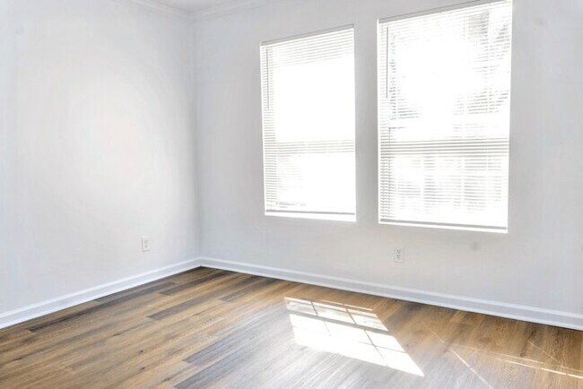 Building Photo - **Cozy 3 Bedroom 2 Bathroom home in Atlant...