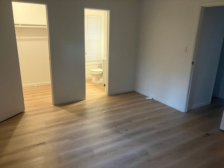 Building Photo - 2467 Colina Ct