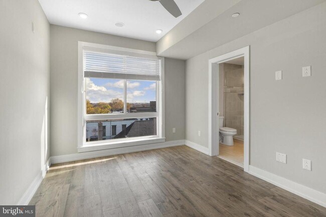 Building Photo - 2209 N Broad St