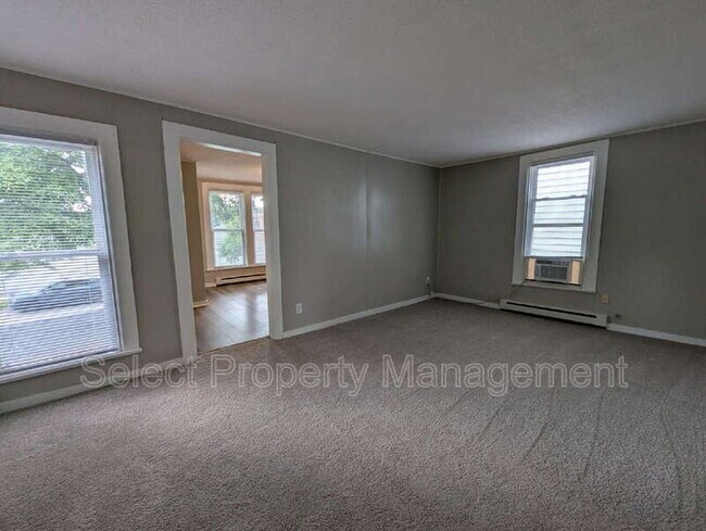 Building Photo - 1012 Huffman St