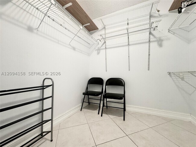 Building Photo - 3800 S Ocean Dr