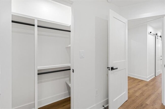 Building Photo - 2353 Clarissa Dr NW