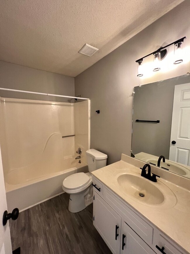 Building Photo - Remodeled home with Basement