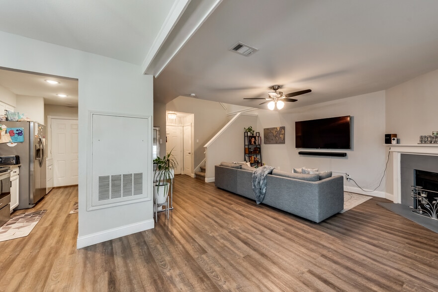 Building Photo - 4025 Southern Charm Ct
