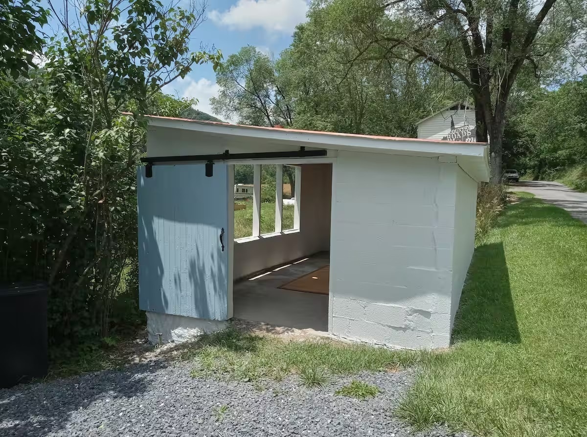 Hangout Shed - 49 Cullers Run Rd