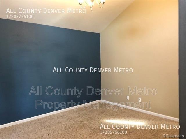 Building Photo - 380 Elati St