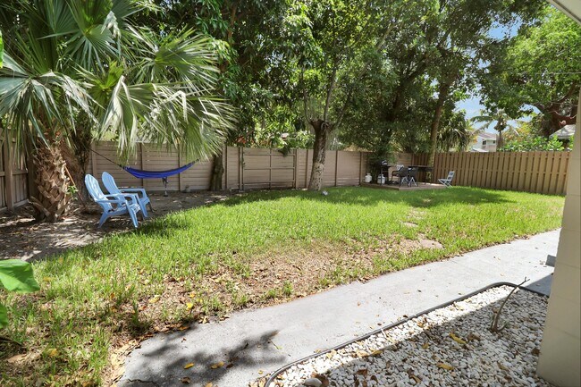 Building Photo - 210 SW 11th St