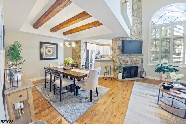 Building Photo - 78 Kent Dr