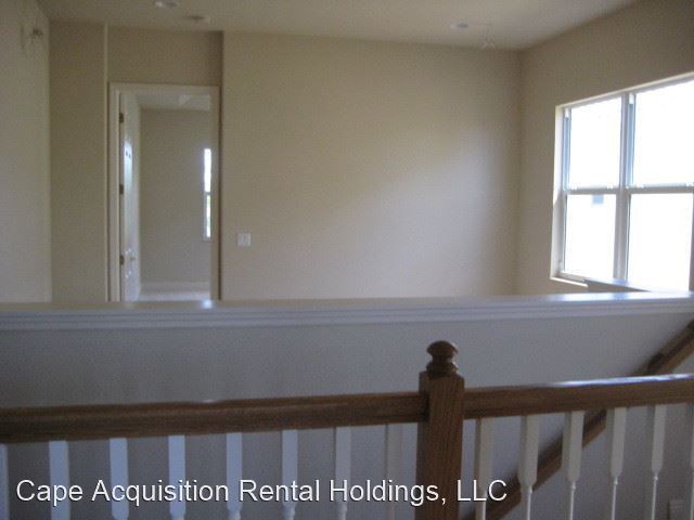 Building Photo - 3 br, 2.5 bath House - 5785 Mango Circle