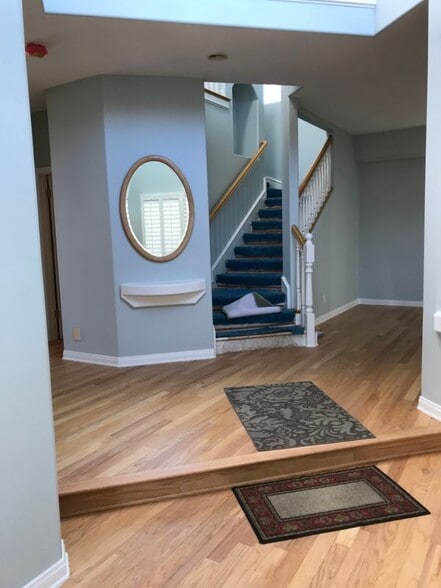 Building Photo - 1805 Harriman Ln