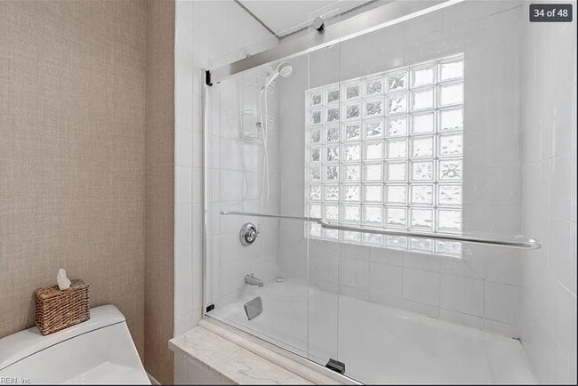 Building Photo - 31 Bay Front Pl