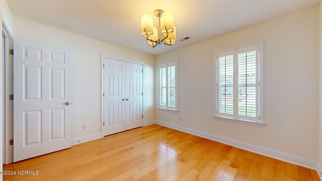 Building Photo - 536 Catamaran Dr