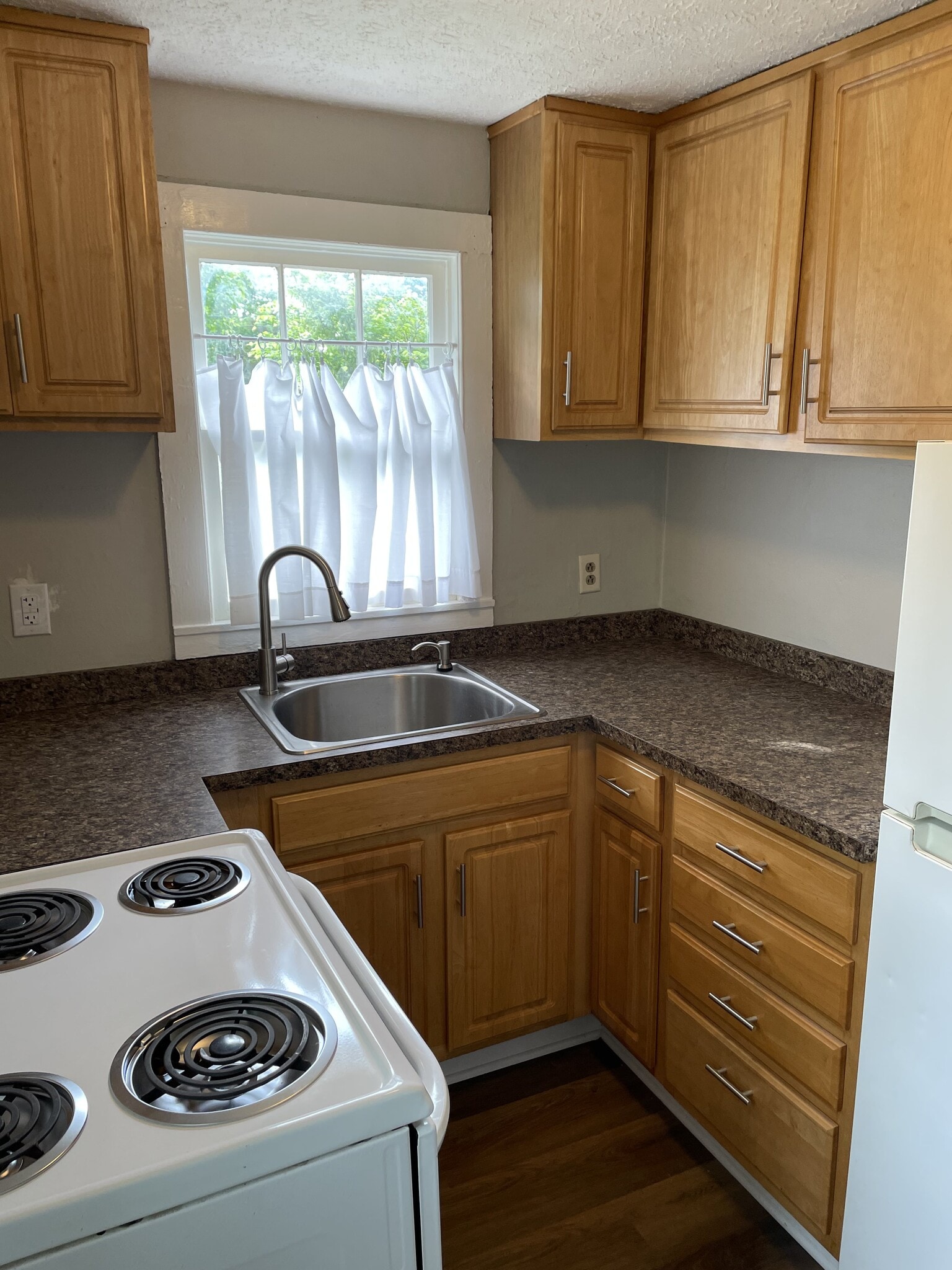 Kitchen - 116 S 1st St