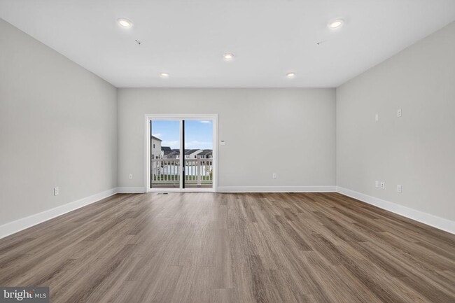 Building Photo - 10708 Meridian Hill Way