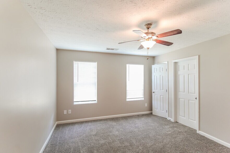 Building Photo - 160 Avery Dr