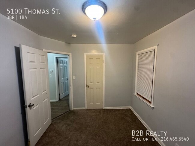 Building Photo - 5100 Thomas St