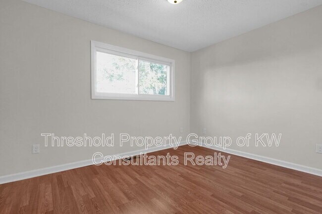 Building Photo - 3672-3678-3678 Arnelle Rd
