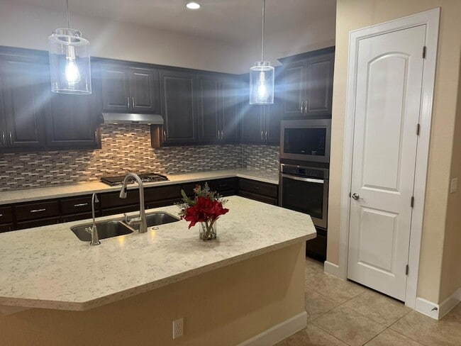 Building Photo - 13704 Camp Comfort Ln