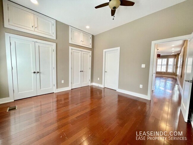 Building Photo - 1004 N Street NW-#1