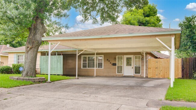 Building Photo - 8565 Ridgepoint Dr