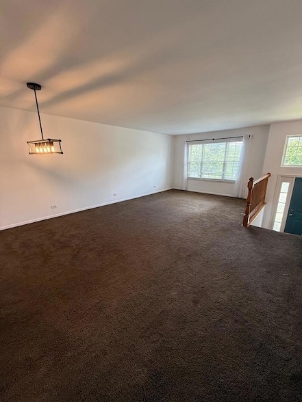 Building Photo - 623 Lincoln Station Dr