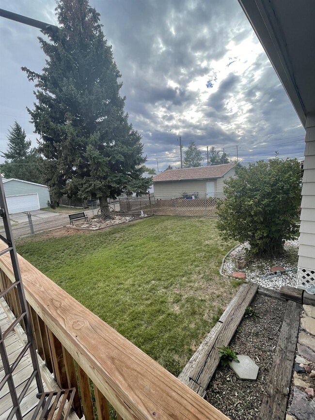 Building Photo - 3204 17th Ave S