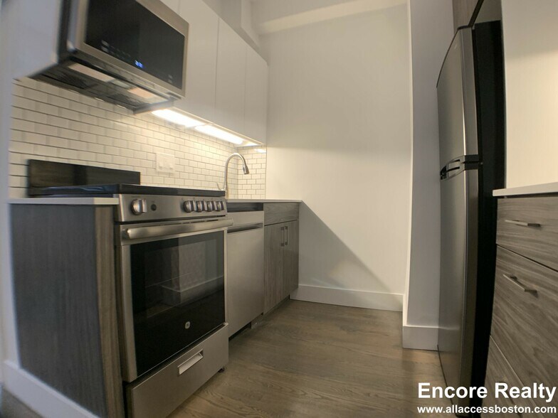 Building Photo - 11 Queensberry St