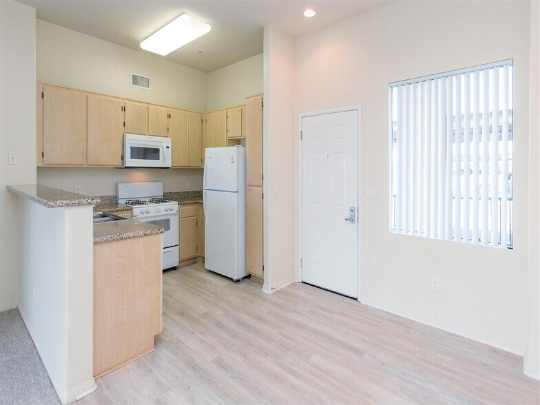 Waterford Place 4800 Tassajara Rd Dublin CA 94568 Apartment Finder