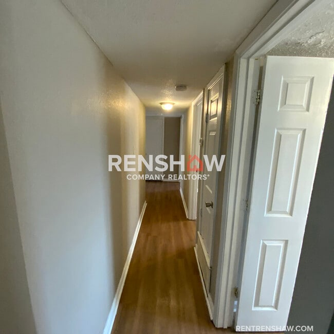 Building Photo - 1401 Meeks St