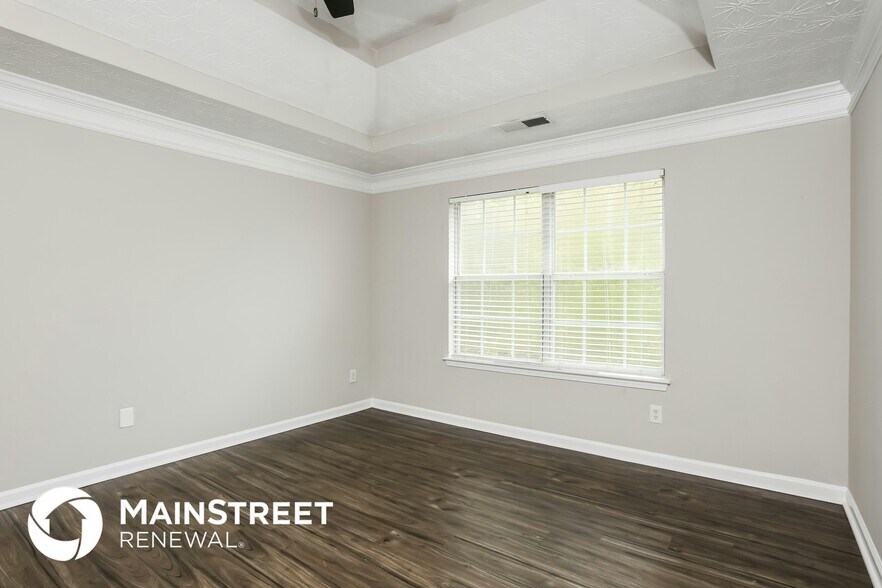 Building Photo - 680 Escalade Dr