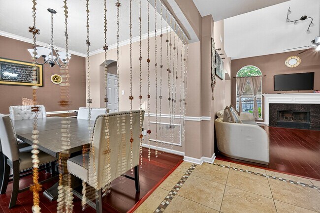 Building Photo - 2506 Parkhaven Dr