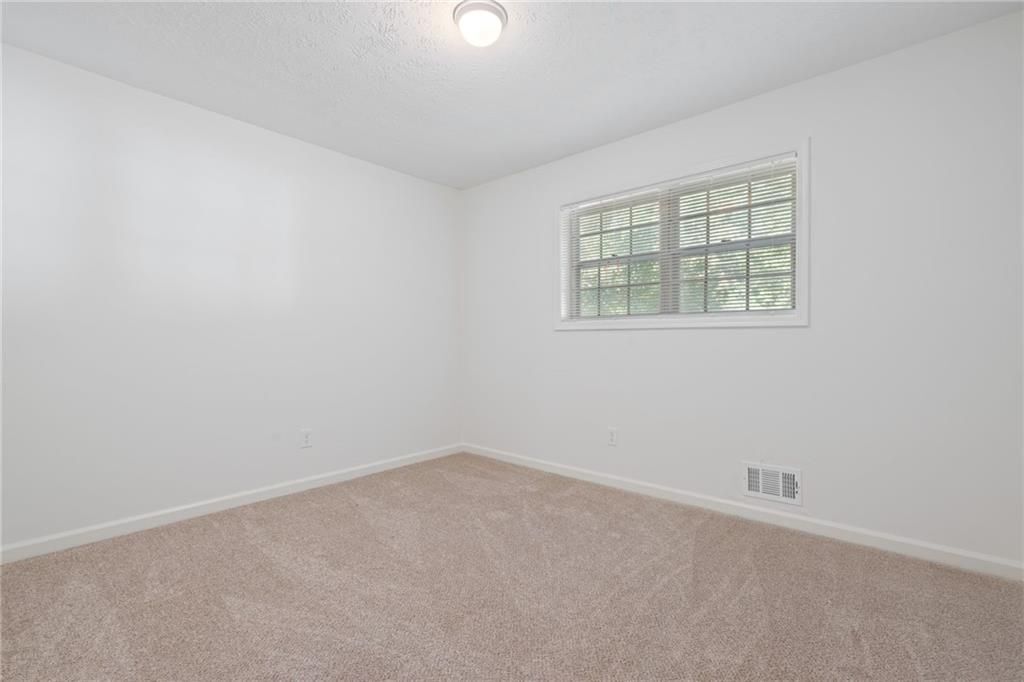 Building Photo - 920 Kings Ct