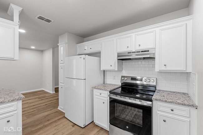 Building Photo - Check Out this 3 bed 2 bath in North Shreveport!