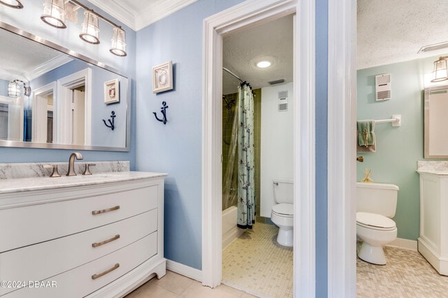 Building Photo - 935 N Halifax Ave