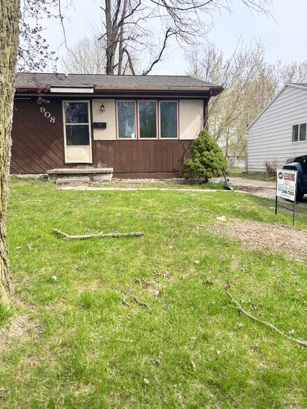 Building Photo - 908 Vincent Ct