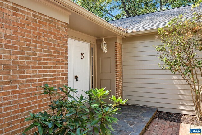 Building Photo - 360 Jeffers Dr