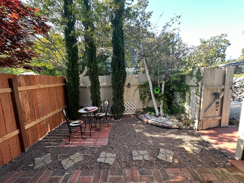 Building Photo - 457 N Vista Bonita Ave