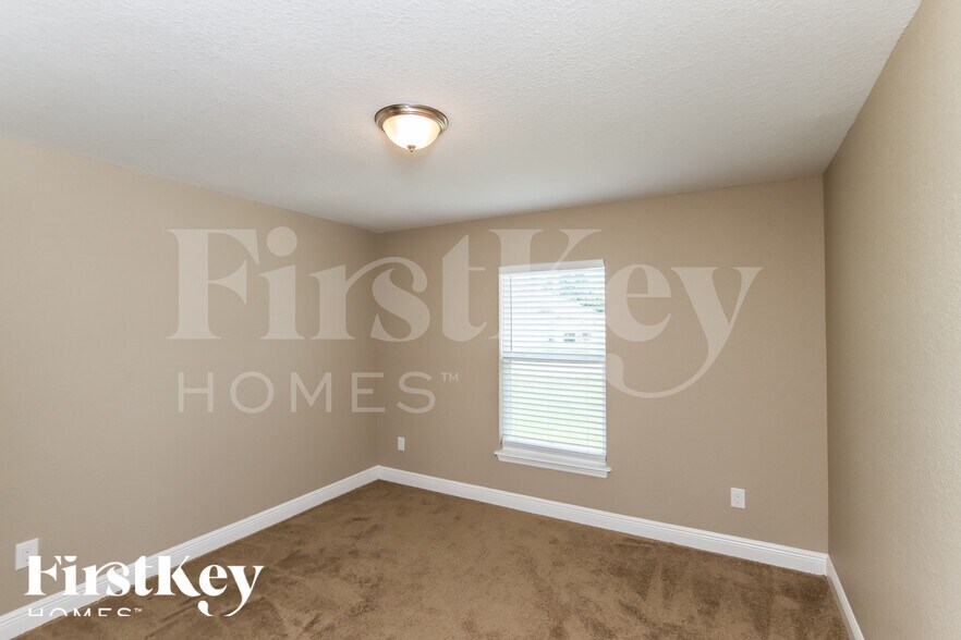 Building Photo - 770 Grandeur St SE