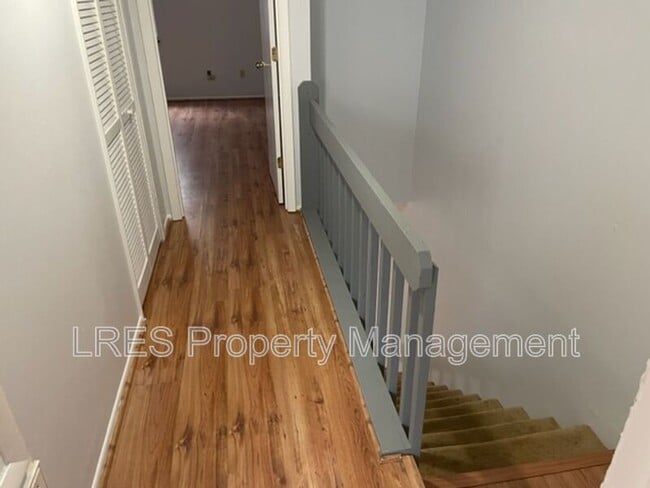 Building Photo - 4587 Lighthouse Cir