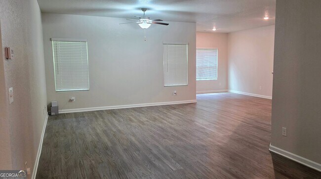 Building Photo - 60 Katelen Ct
