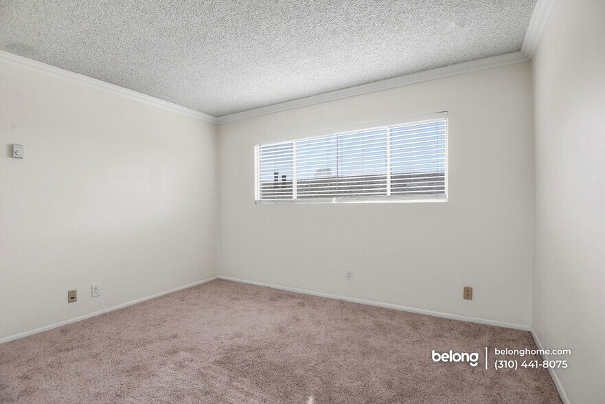 Building Photo - 545 Chestnut Ave