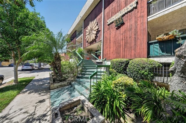 Building Photo - 333 Burchett St