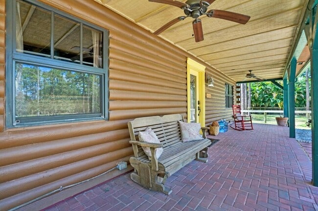 Building Photo - 13050 Marcella Blvd