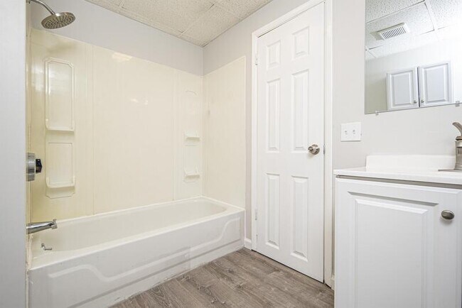 Building Photo - 25 Harrison Ave