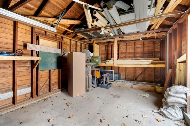 Building Photo - 5116 Wetheredsville Rd