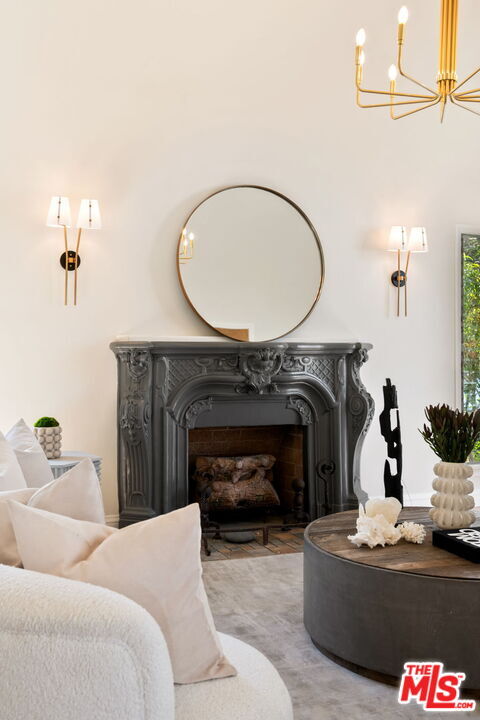 Building Photo - 802 Cochran Ave