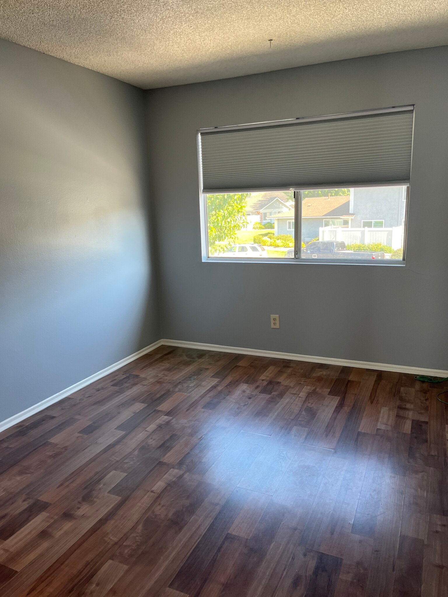 Building Photo - 28167 Robin Ave