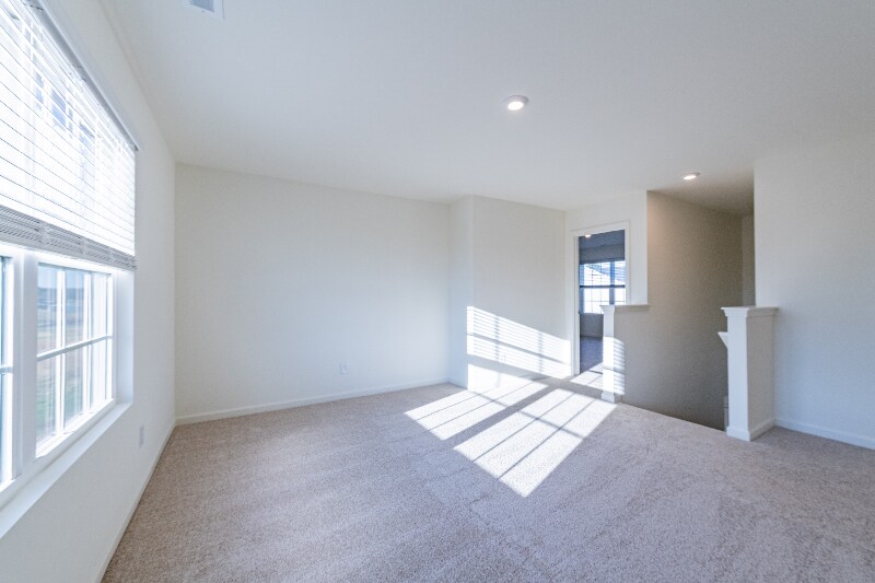 Building Photo - 55 Fern Ridge Dr