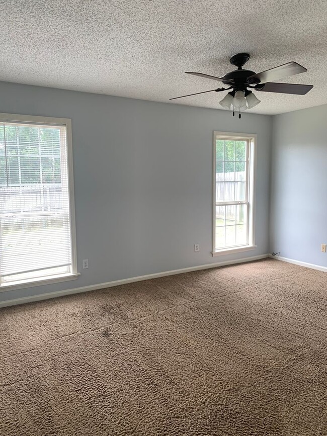 Building Photo - Brookland Schools 3bed/2bath home close to...